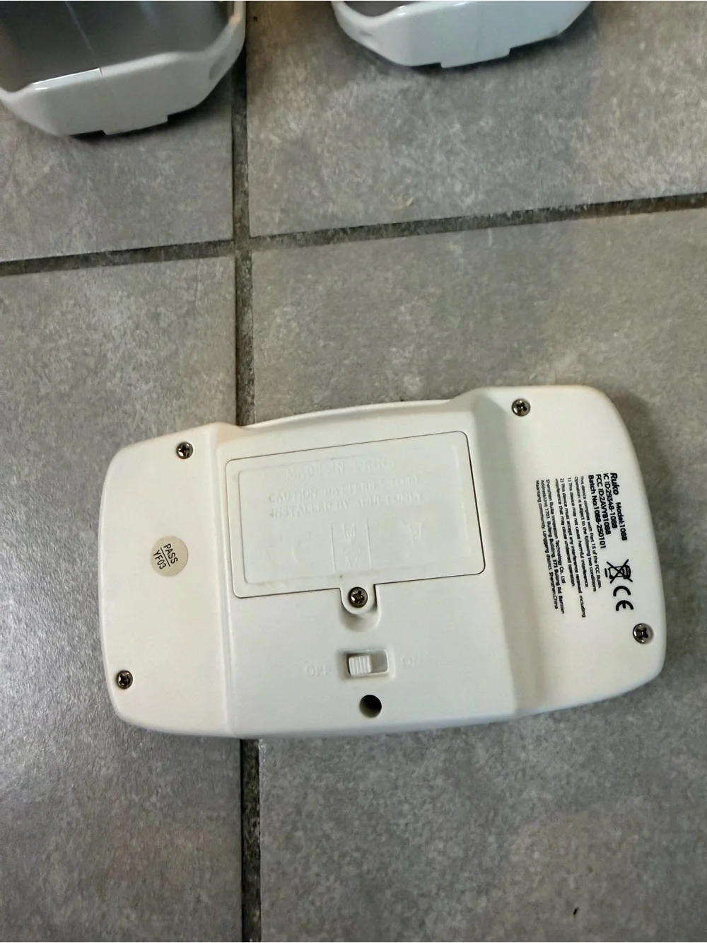 Ruko 1088 Smart Robot with Controller Works great. Fast and slower mode. 15.8”